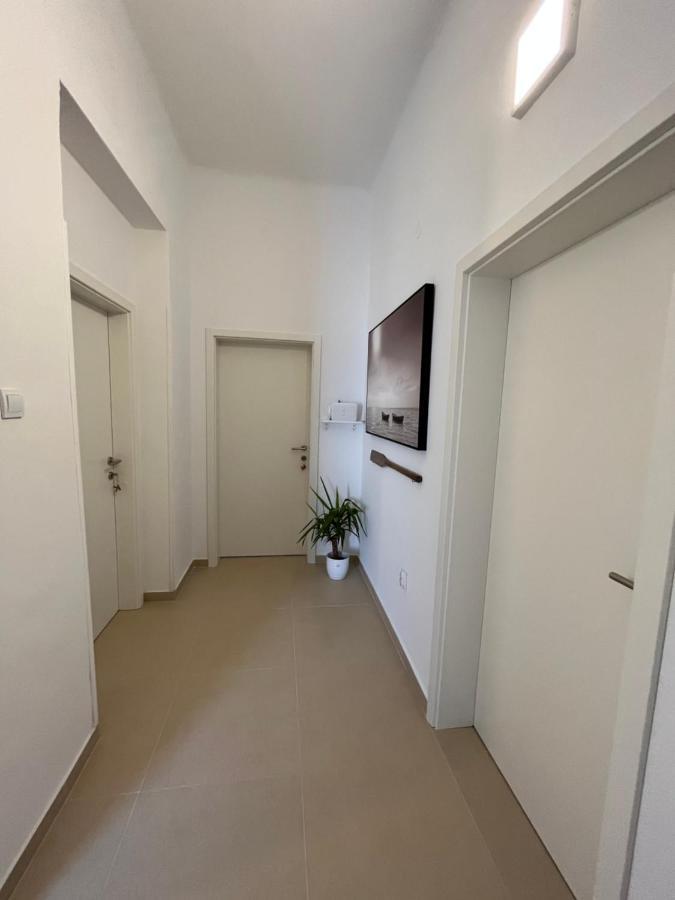 Apartment Check In Пула Экстерьер фото
