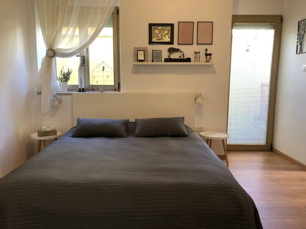 Apartment Check In Пула Экстерьер фото